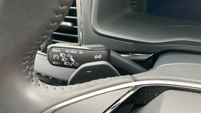 Skoda Karoq 1.5 TSI SE L 5dr DSG Petrol Estate